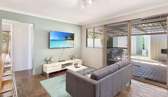 Comfortable 3-Bed Home in Marangaroo