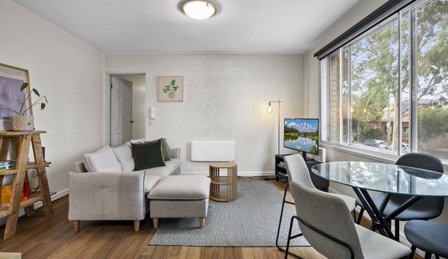 Convenient 2-Bed Retreat in Flemington