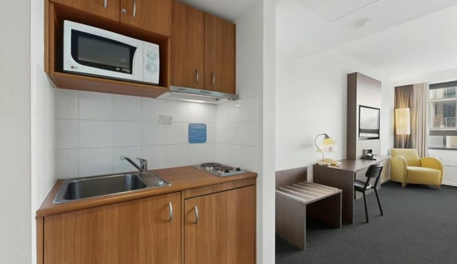 Corporate City Stay in parramatta CBD - Free Parking