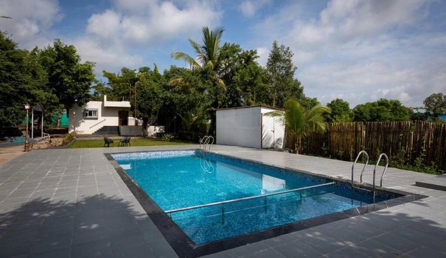 CosmicStays Casa Ivory - A Luxury Villa With Pvt Pool nr Pune