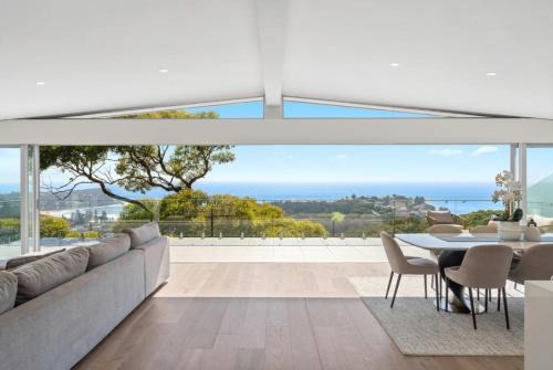 Costal Three-Storey Home with Panoramic Sea Views