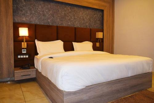 Country Ambience Hotel By Jags City Mall