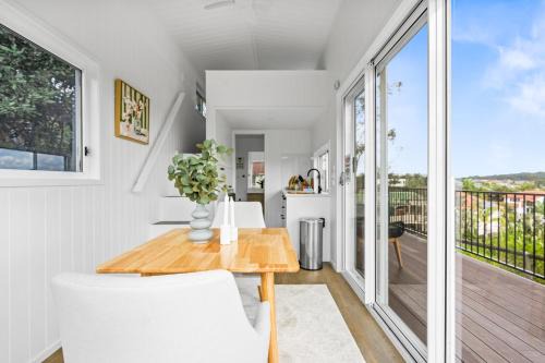 Cute 1-Bed Tiny House with Garden in Nature