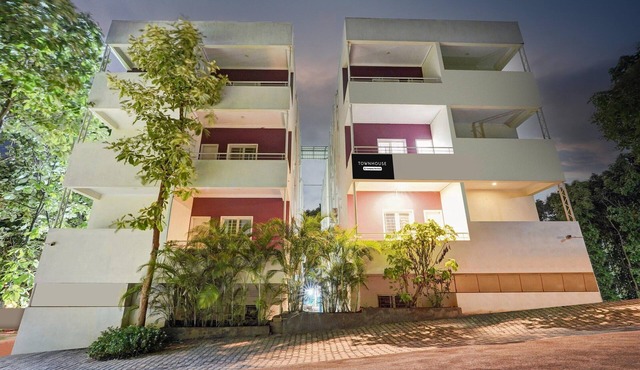 Deluxe Hebbal Mysore Green Orchid Resort