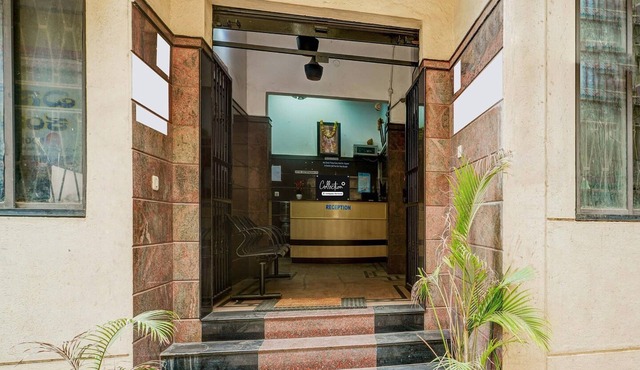 Deluxe With Twin Bed Sundar Nivas