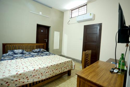 Devaki Tourist Home