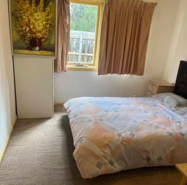 E Convenient, livable, and close to commercial districts近商圈电车大学便利别墅大床房