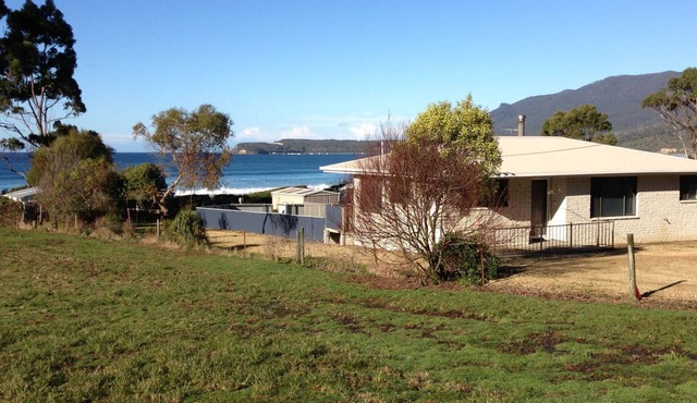 Eaglehawk Neck Beach House