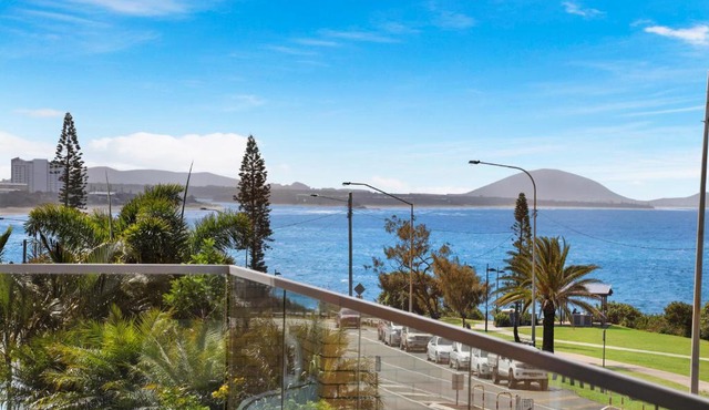Elysee Beachside Apartments Alexandra Headland