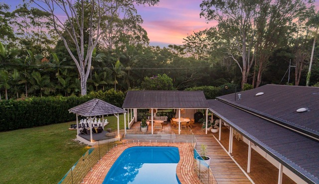 Endless Summer - gorgeous family home