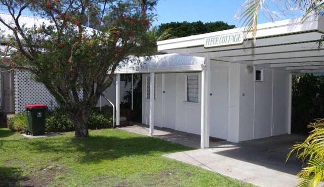 Fleur Cottage, 7 Willow Street