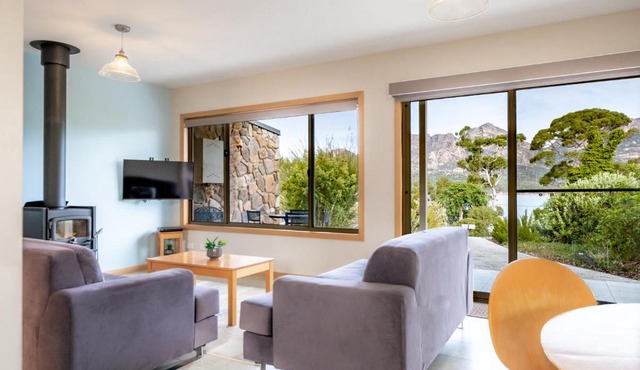 Freycinet Stone Studio 3 - Feldspar