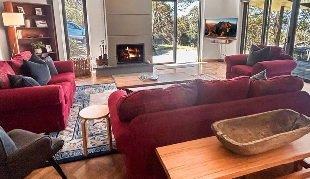 Frogmouth Hutte 4 bedroom house in bush surrounds