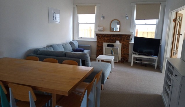 Glengrove @ Moonee Ponds, sleeps 6, big garden