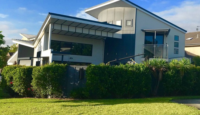Gold Coast Island Oasis