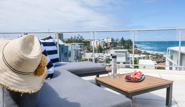 Hamptons Style Penthouse at Kings Beach