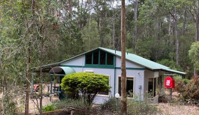 Harmony Forest Cottages & Lake side Lodge