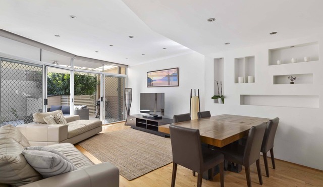 Haven on Botany - 3BR Townhouse with Courtyard