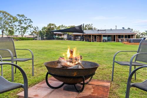 Heavenly Hideaway at Lovedale with Private Pool and Spa