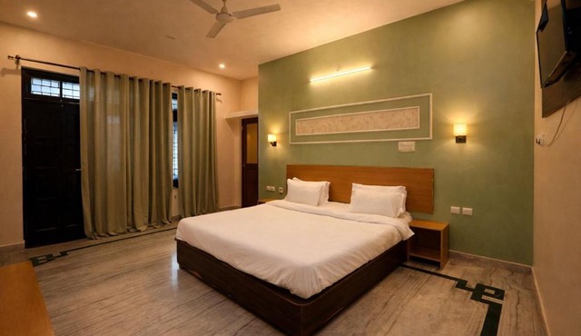 Heritage Inn