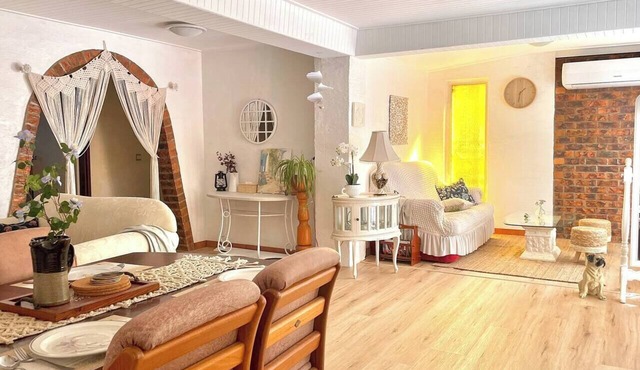 Hideaway Lodge