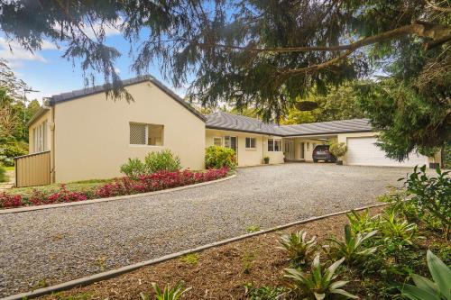 Hideaway with us, on Tamborine Mountain