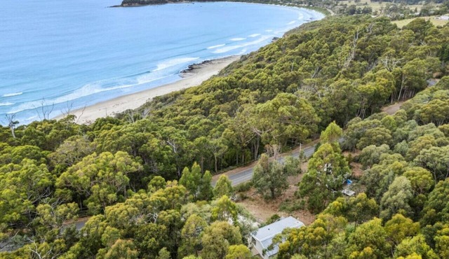 High View House - Pirates Bay Views
