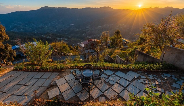 Himalayas Resort by The Lake Hill