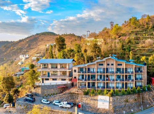 Himalayas Resort by The Lake Hill