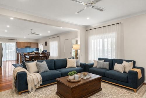 Horizon Loft by Ready Set Stay