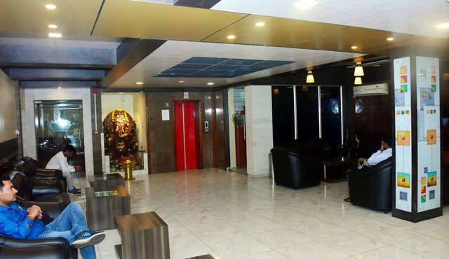 Hotel Arya Palace