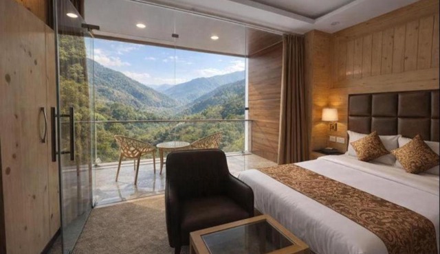 Hotel Classic Crown - #Scenic mountain view #open terrace #guest preferred #best selling hotel in Mussoorie
