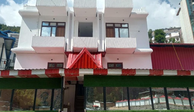 Hotel Mahadev