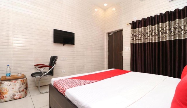 Hotel maxy