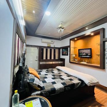 Hotel PALM TREE Home Stay