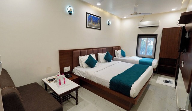 Hotel Samrat