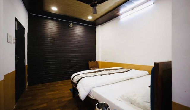 Hotel Shivika