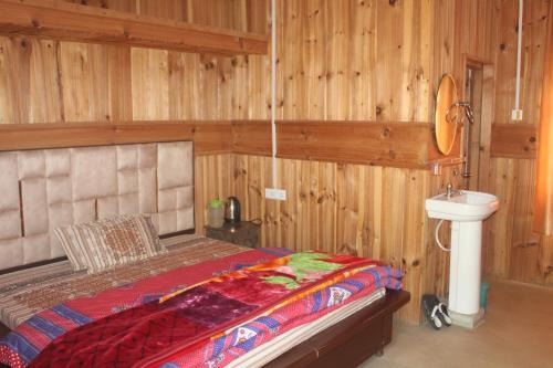 Hotel SSS The Chanshal Retreat