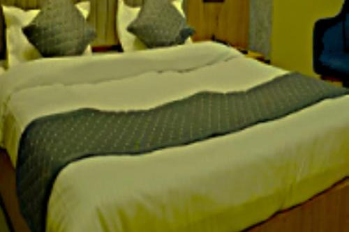 Hotel Vishnu Priya Ayodhya