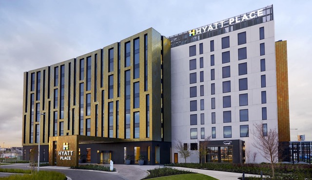 Hyatt Place Melbourne, Essendon Fields