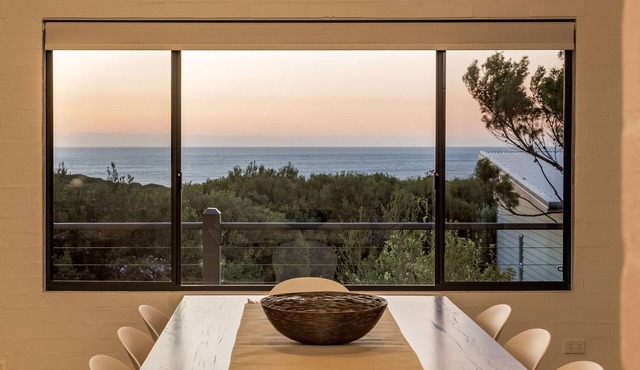 INVITING 2 STOREY COASTAL ESCAPE IN PRIME HOLIDAY POSITION ON YALLINGUP HILL