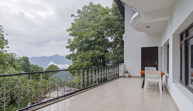 Itsy Hotels Peak View, 300 Mts From Mall Road