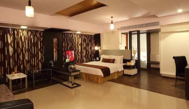 Keys Select by Lemon Tree Hotels, Nestor, Mumbai in Mumbai