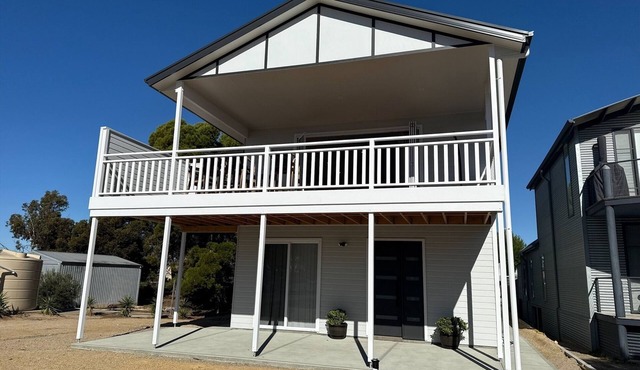 Koolywurtie- Spacious, 5 bedrooms, close to beach!