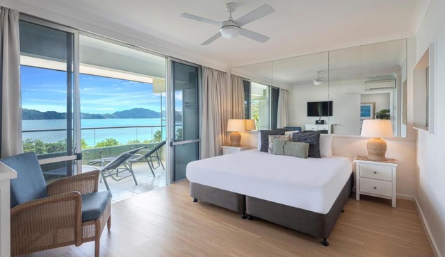 Lagoon Beachfront Lodge 202 on Hamilton Island by HamoRent