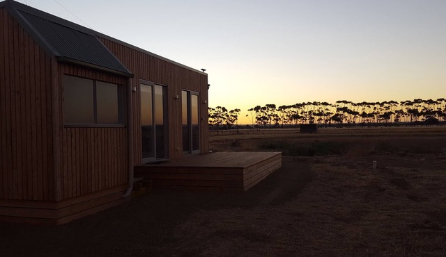 Lara Lodge