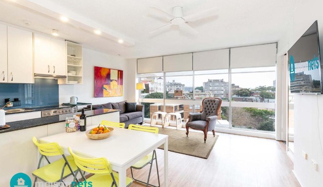 Light Filled 1BR Retreat with Car Park & Pool