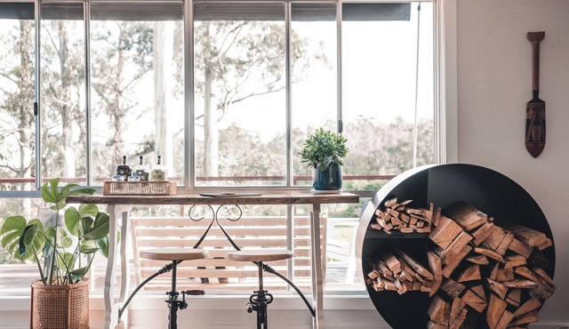 Little Roaring Beach Shack - cosy beachside retreat, Dover, Huon Valley.