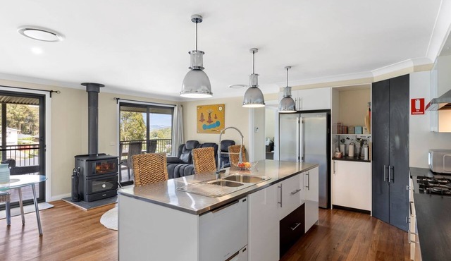 Long Beach Retreat - perfect for a family holiday