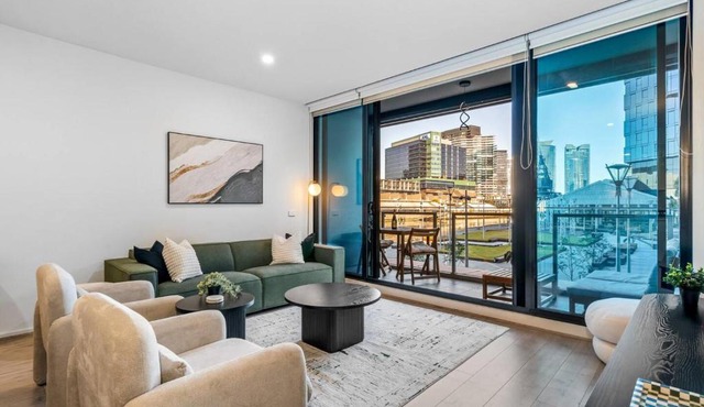 Luxe 3BR CBD Apartment with River Views and Resort Style Amenities